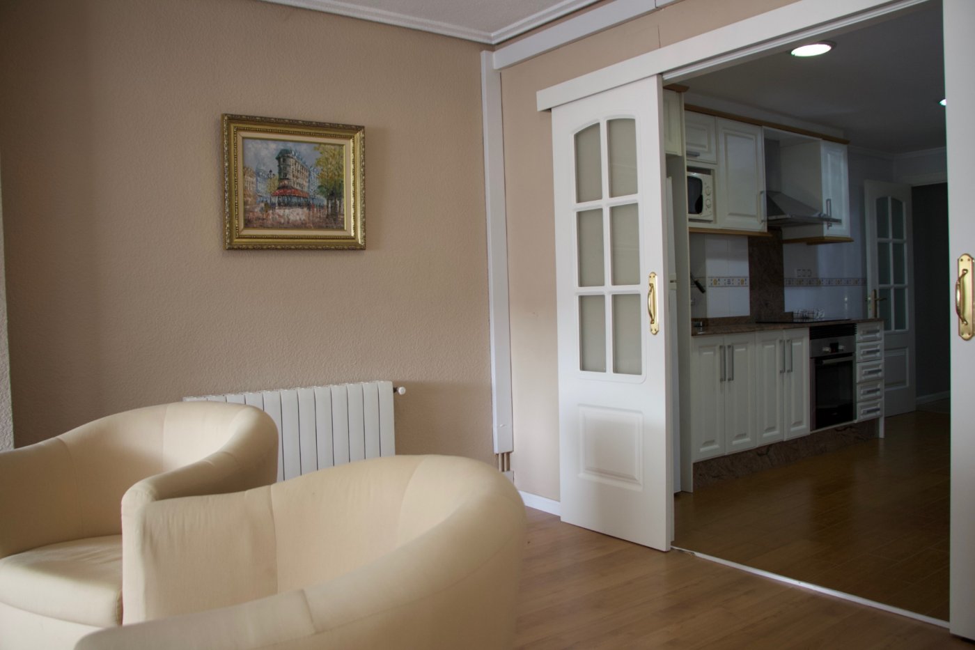 HABITACIONES PARA ESTUDIANTES. SOLO CHICAS.
