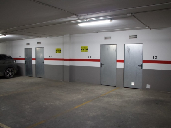 Comprar Garaje Zona piscina Alfara del Patriarca