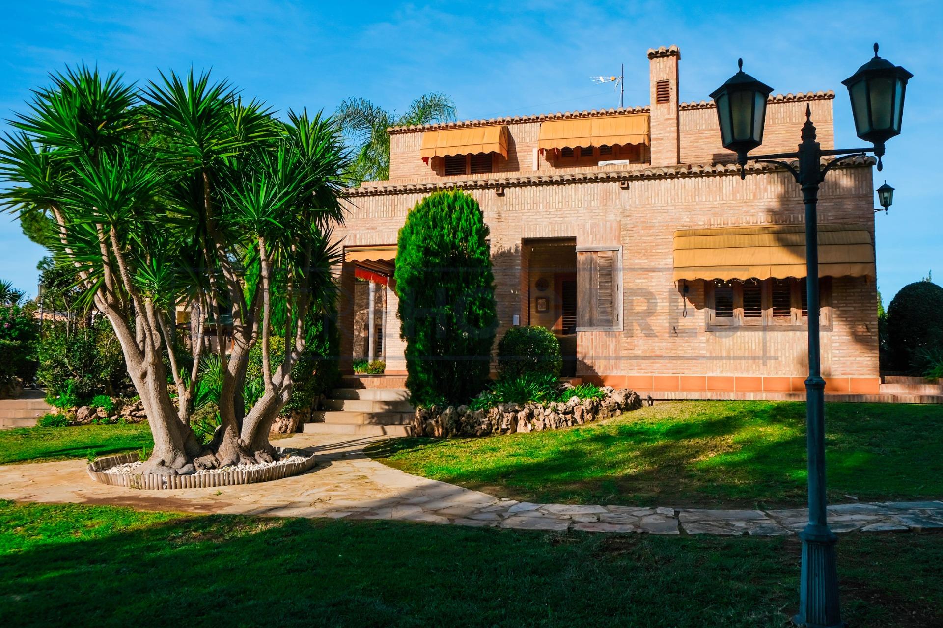 Chalet Urbanización Monros Naquera 2
