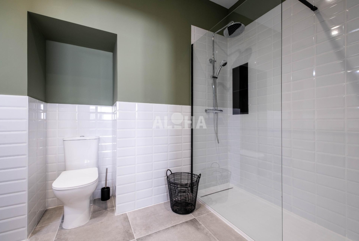 HABITACIÓN ESTUDIANTES CERCA DE LA UNIVERSIDAD CEU  (SOLO CHICAS). DISPONIBLE PARA FEBRERO