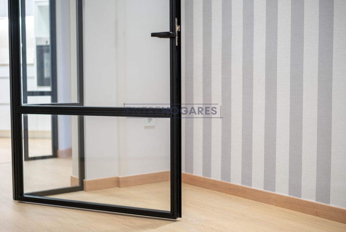 VIVIENDA COMPLETAMENTE REFORMADA A ESTRENAR