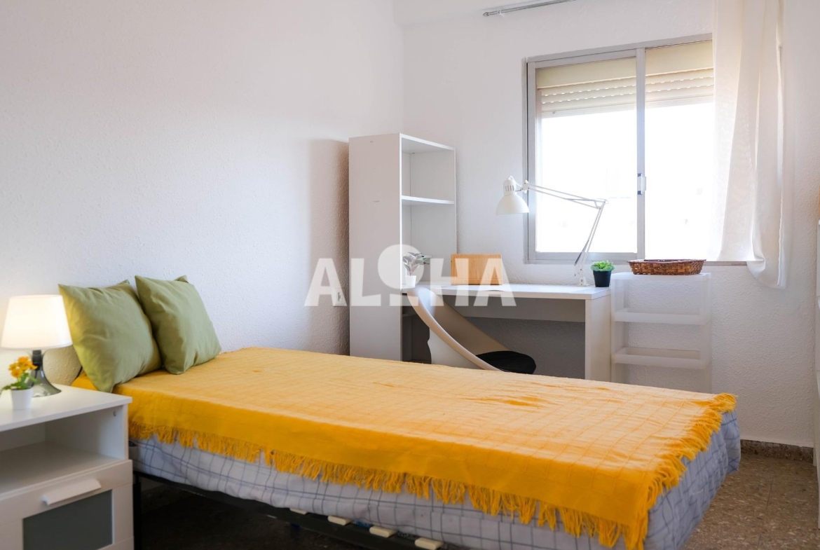 Apartamento en CEU, Alfara del Patriarca – A0033-7