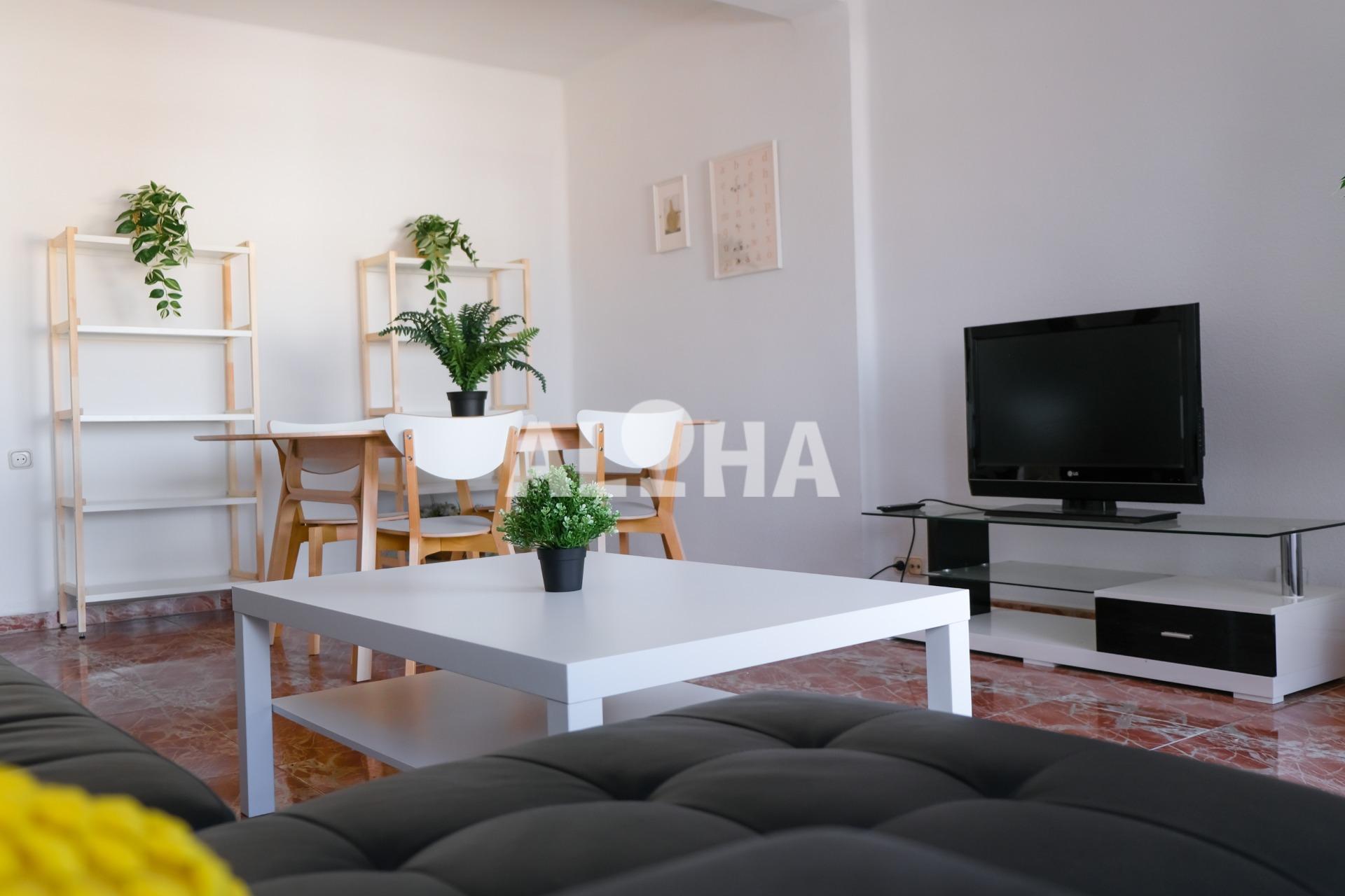 Piso 1 habitaciones en Zona Seminari Moncada