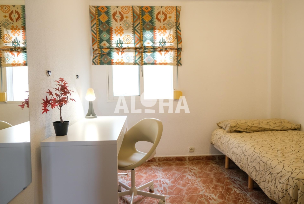 Piso Zona Seminari Moncada 5