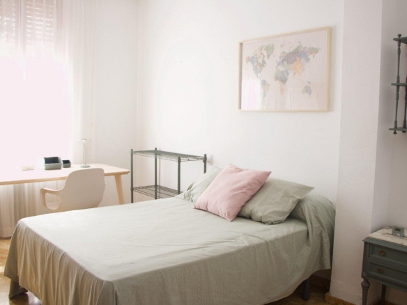 Comprar Habitación Estación Metro Moncada Moncada