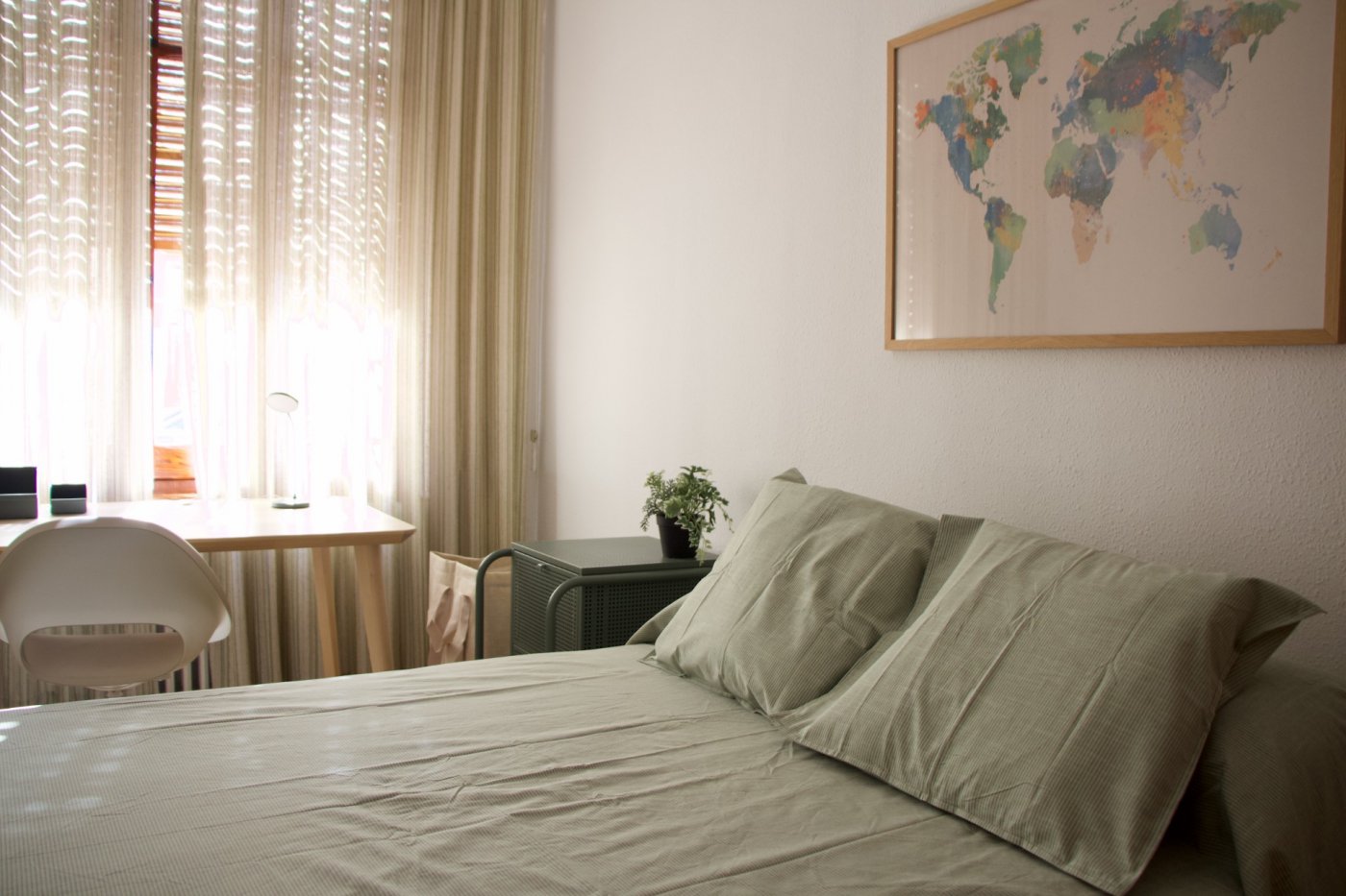 Venta de Habitación Estación Metro Moncada Moncada