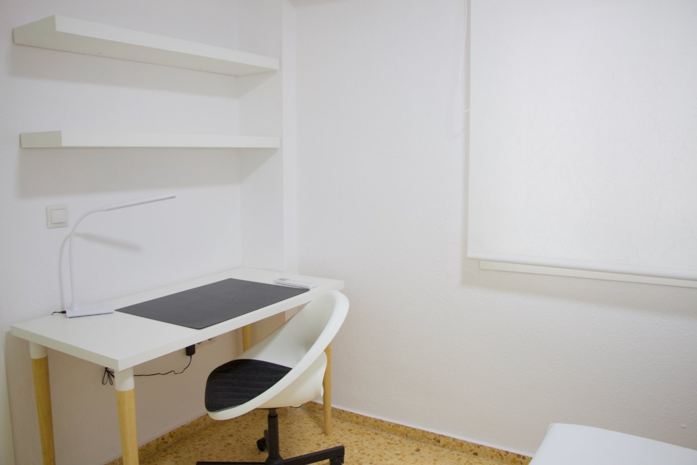 DISPONIBLE A PARTIR DEL 27 DE JULIO DE 2026. HABITACIÓN ESTUDIANTES CON BAÑO PROPIO