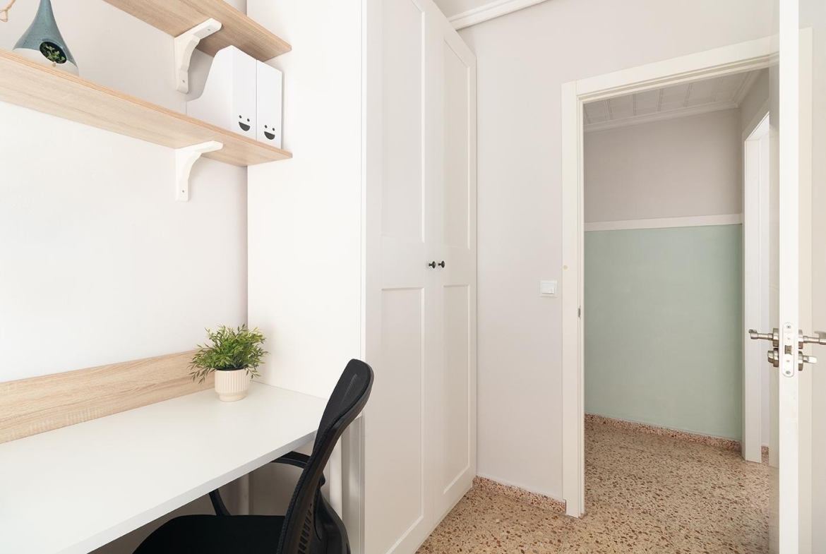 DISPONIBLE PARA SEPTIEMBRE DE 2026. HABITACIÓN PARA ESTUDIANTES (CHICAS)