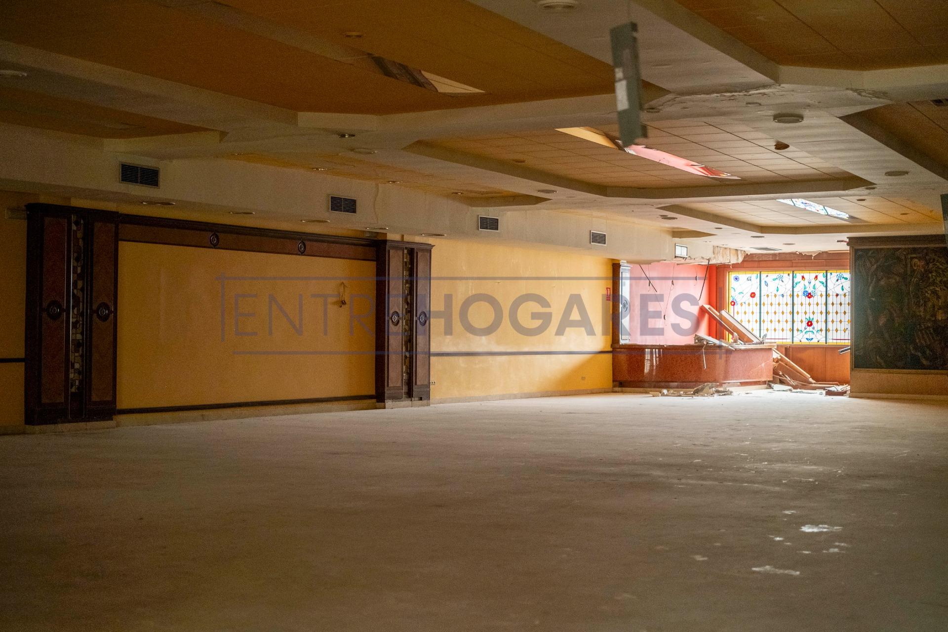 Local comercial en 46220, Picassent – A0639