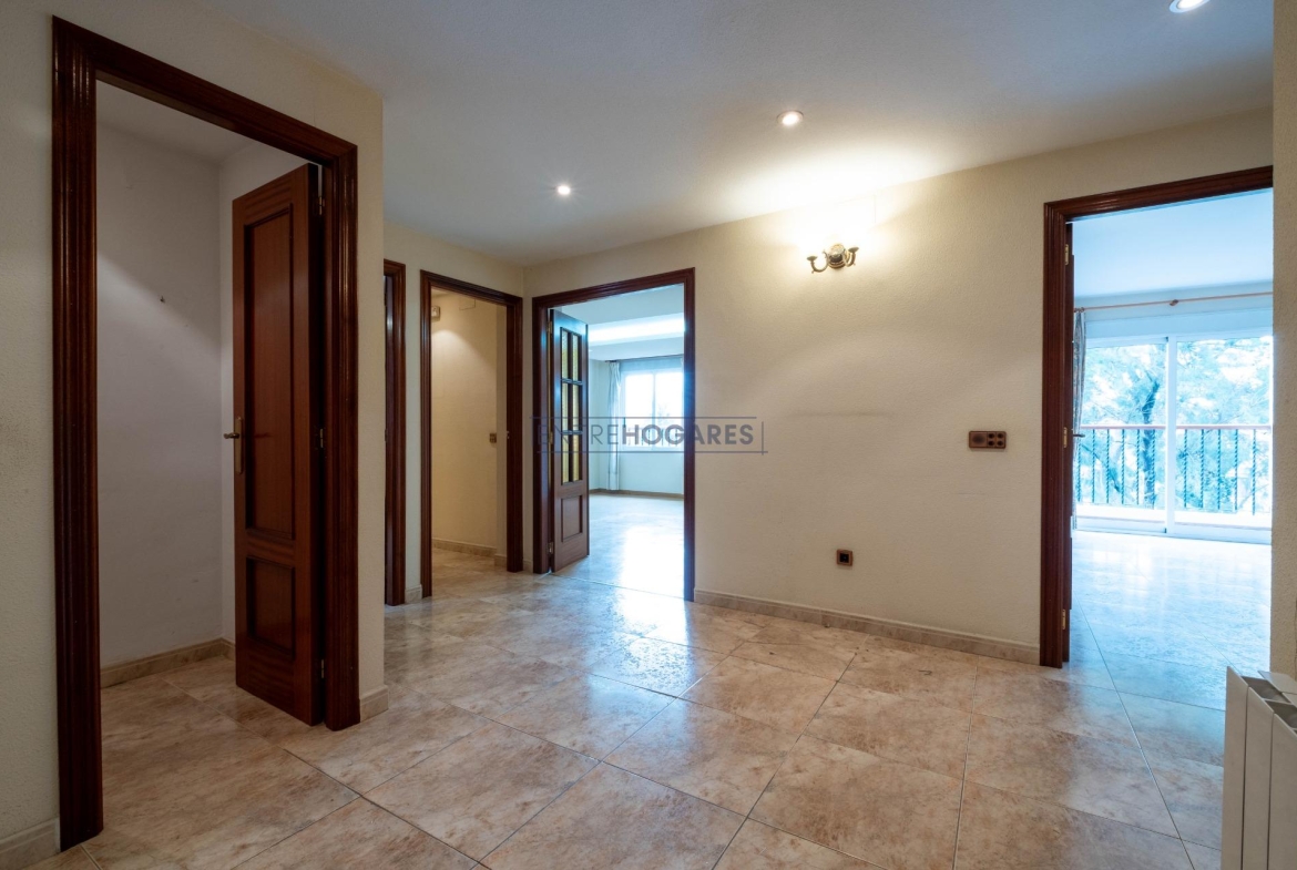 Piso 0 habitaciones en Metro seminari ceu Alfara del Patriarca