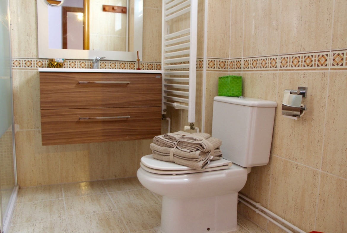 Apartamento en Av.1º de mayo, Alfara del Patriarca – A0169-3
