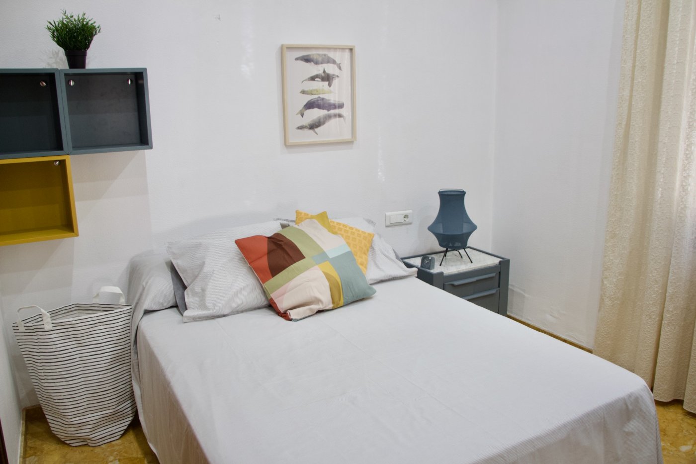 Venta de Habitación Estación Metro Moncada Moncada