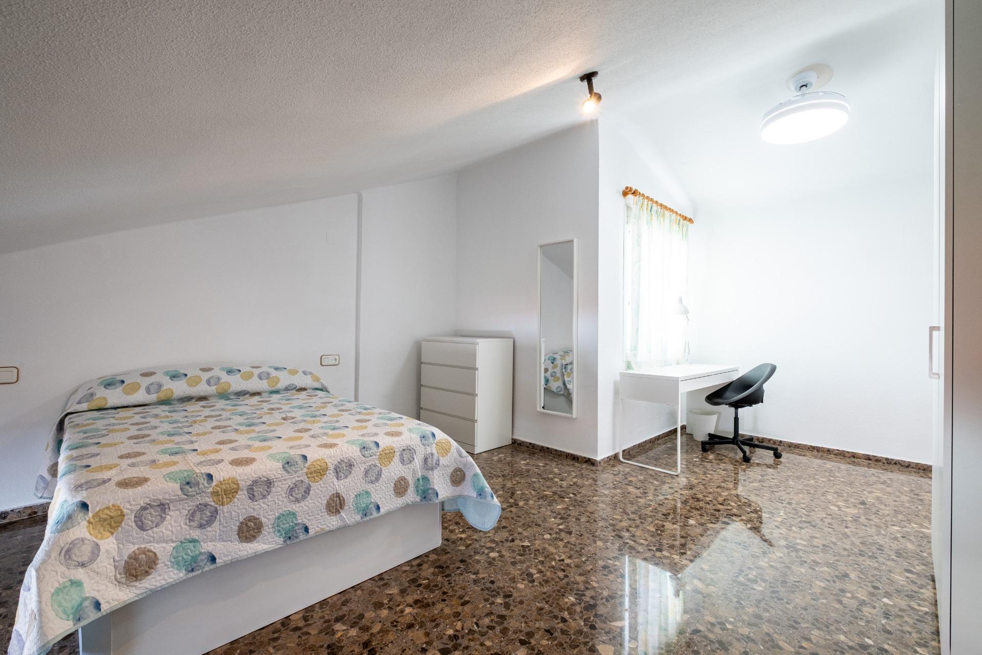 Ático Dúplex en Barrio les eres, Moncada – A0718