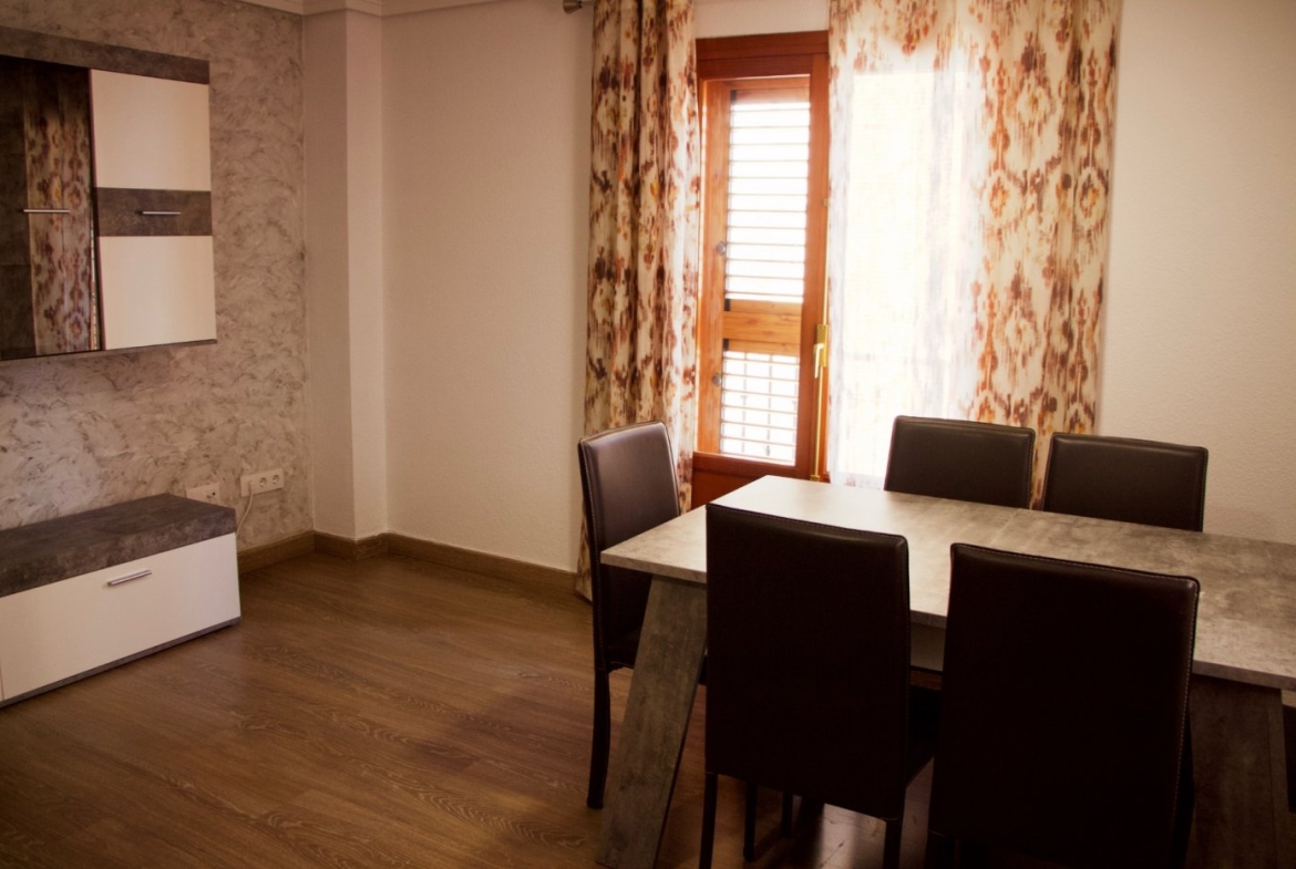 HABITACIÓN PARA ESTUDIANTES EN ALFARA DEL PATRIARCA (SOLO CHICAS). DISPONIBLE A PARTIR DE JULIO DE 2026