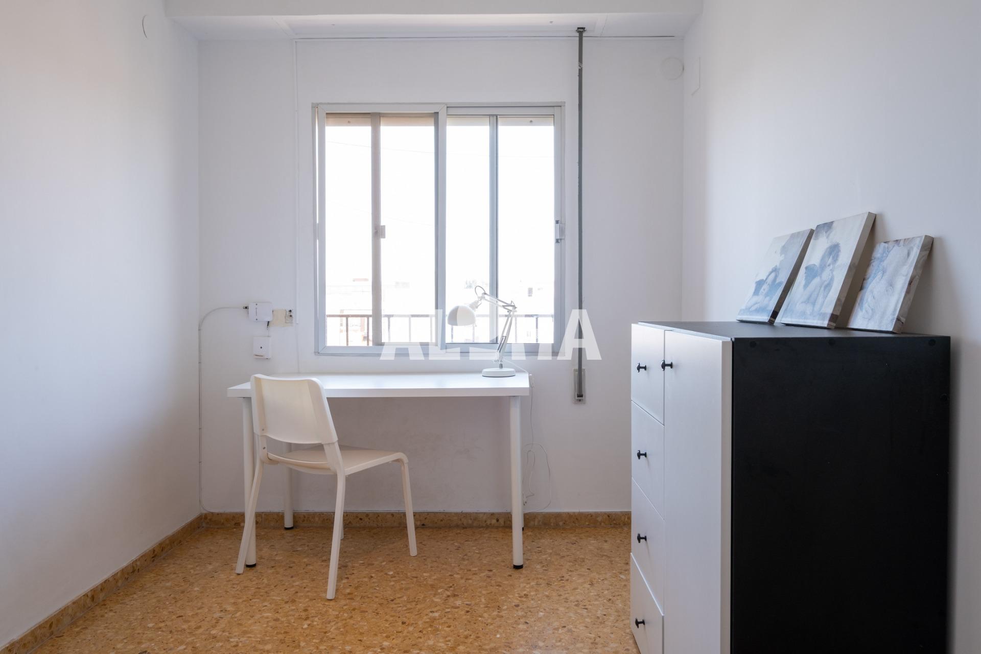 Apartamento en Barrio les eres, Moncada – A0723