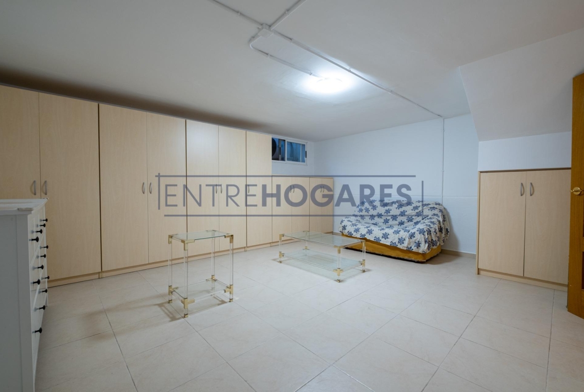 Adosado en Barrio de las torres, Moncada – V0719