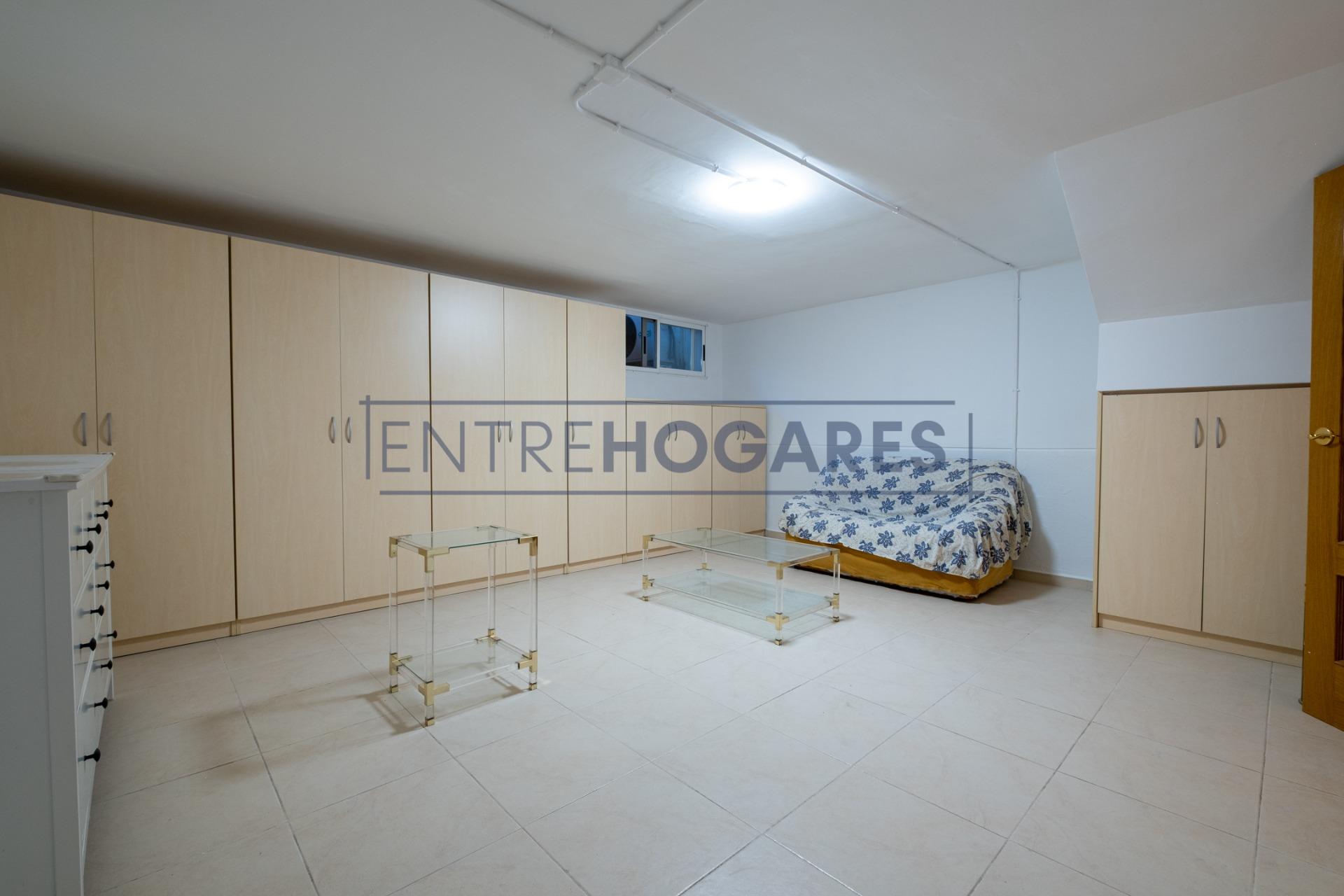 Adosado en Barrio de las torres, Moncada – V0719