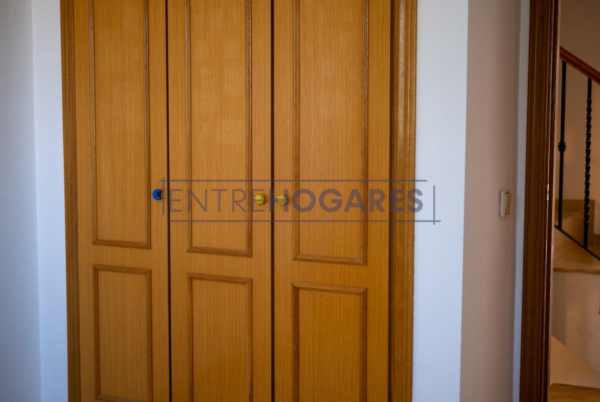 Adosado en Barrio de las torres, Moncada – V0719