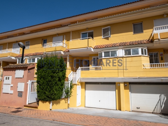 Comprar Adosado Barrio de las torres Moncada