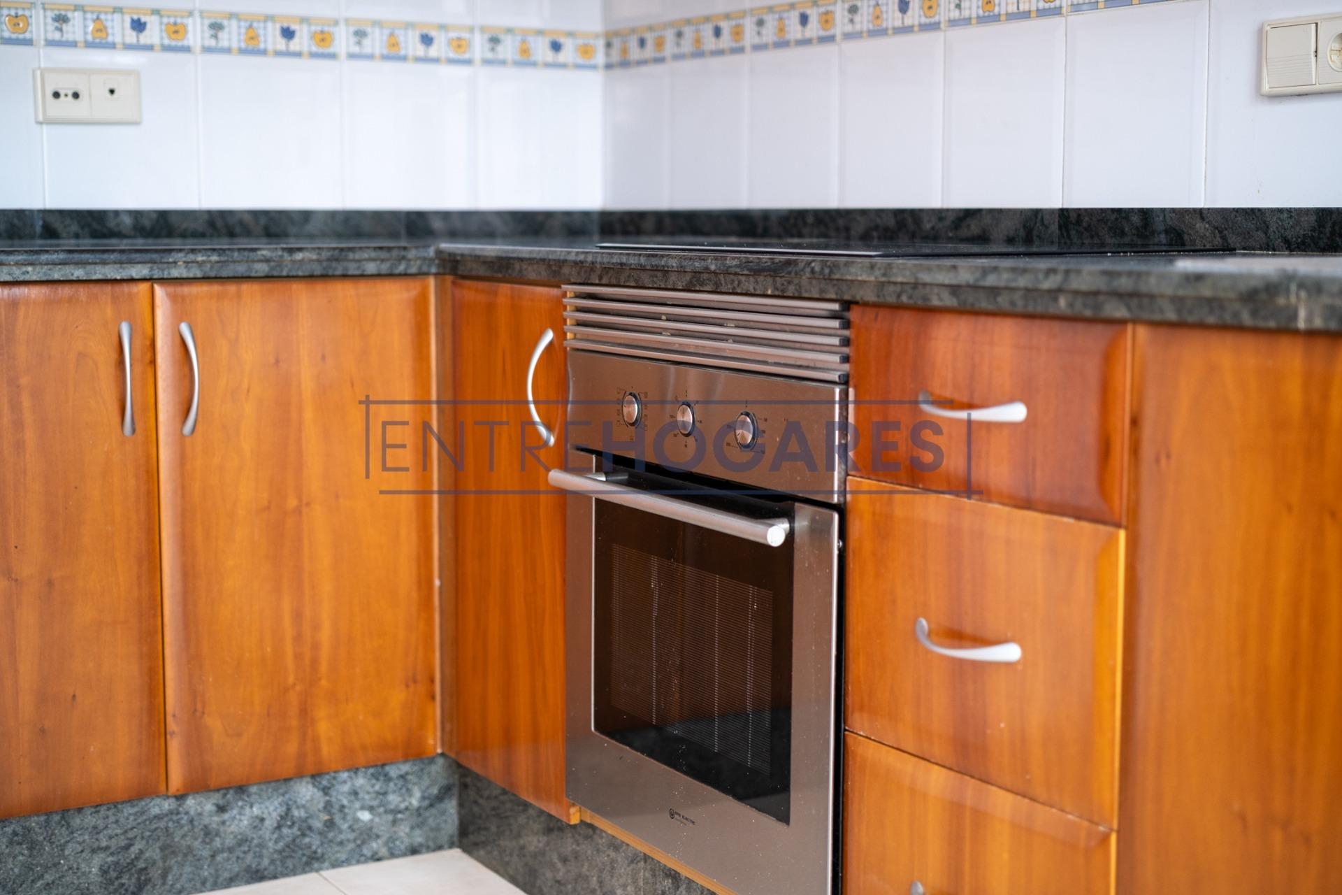 Adosado Barrio de las torres Moncada 6