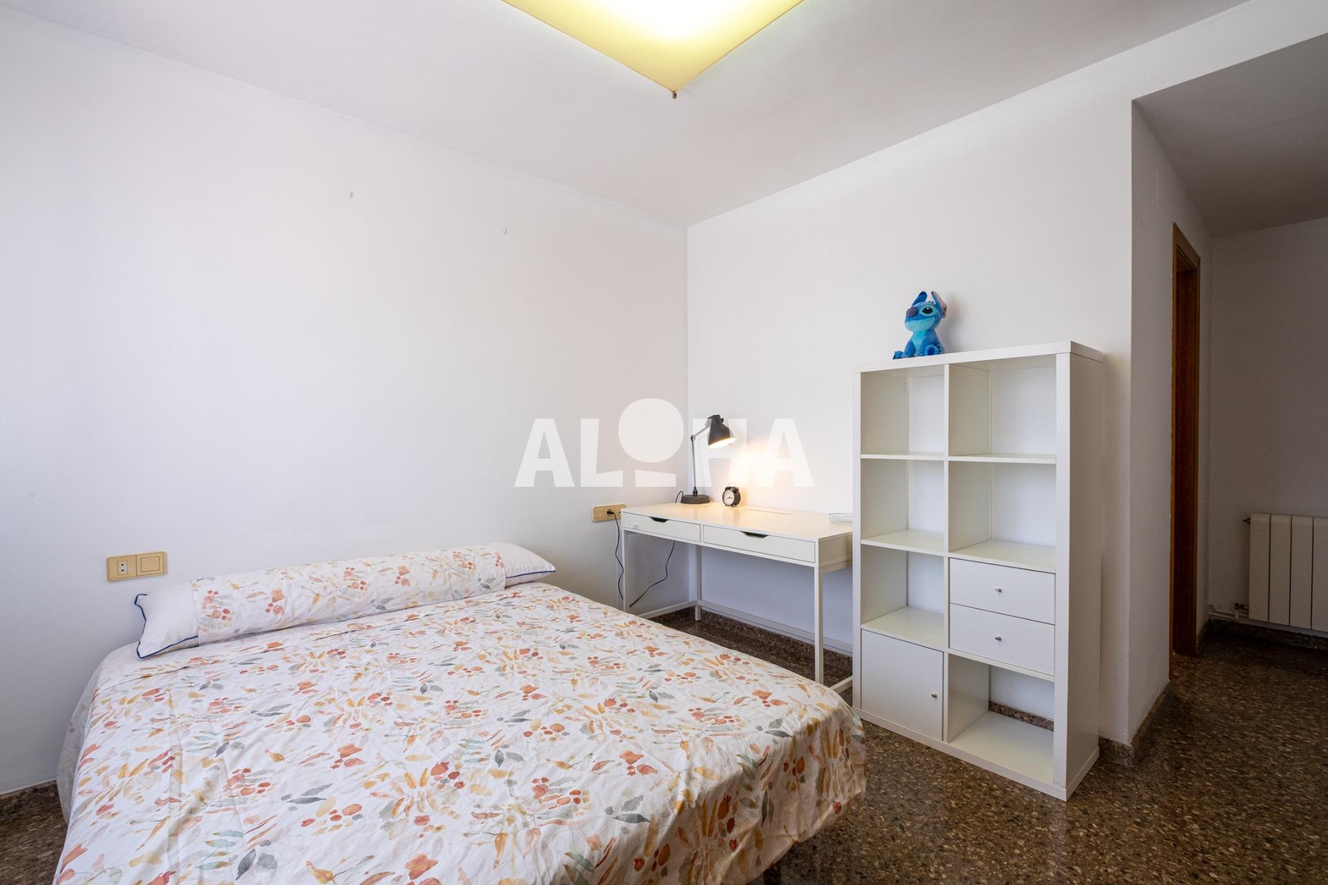 Apartamento en Av.1º de mayo, Alfara del Patriarca – A0169-3