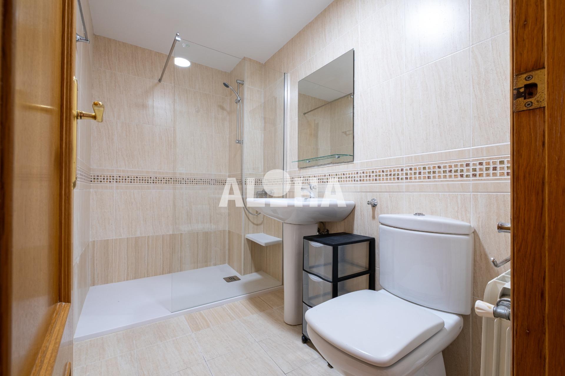 Apartamento en Seminari, Moncada – A0746